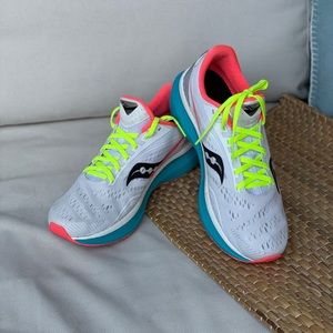 Men’s Saucony Endorphin Speed Shoes